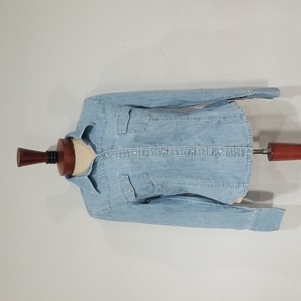 Halogen Wester Denim Long Sleeve Shirt Size M in Light wash Blue
